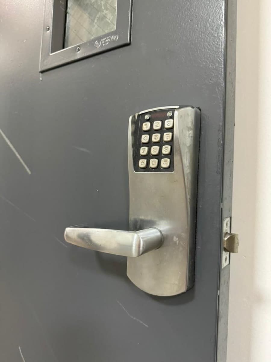Keypad lockset on an office door